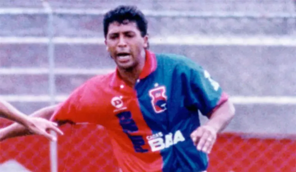 Saulo, atacante do Paraná Clube