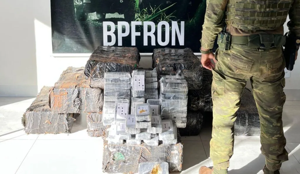 Apreensão de drogas pelo BPFRON