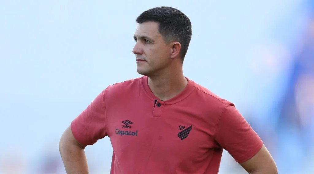 Técnico do Athletico, Maurício Barbieri