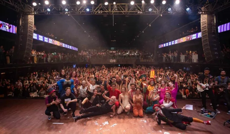 performance no festival de curitiba de 2024