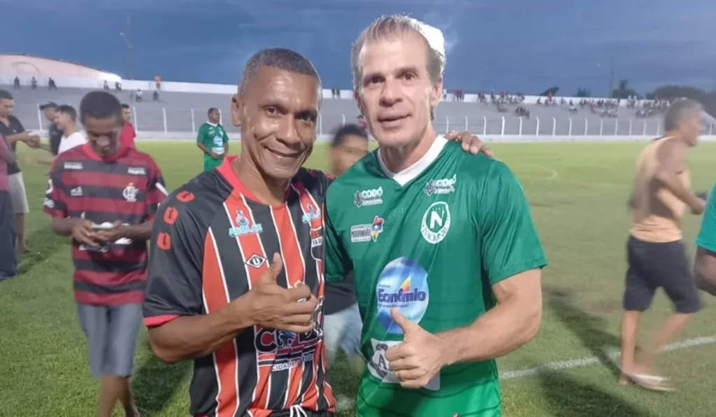 Jackson, ex-Coritiba, joga eventos festivos