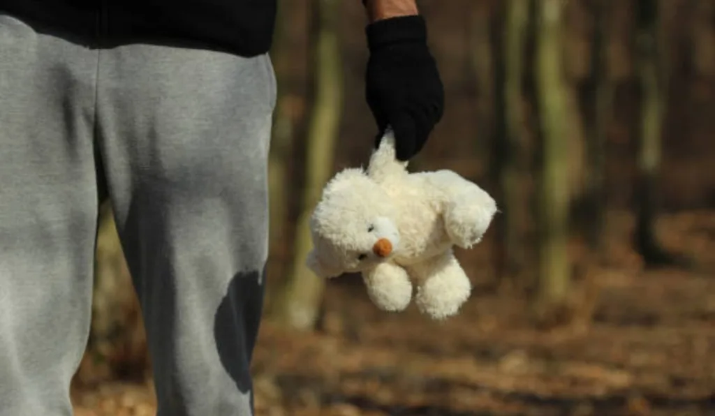 homem usa doces em sequestro