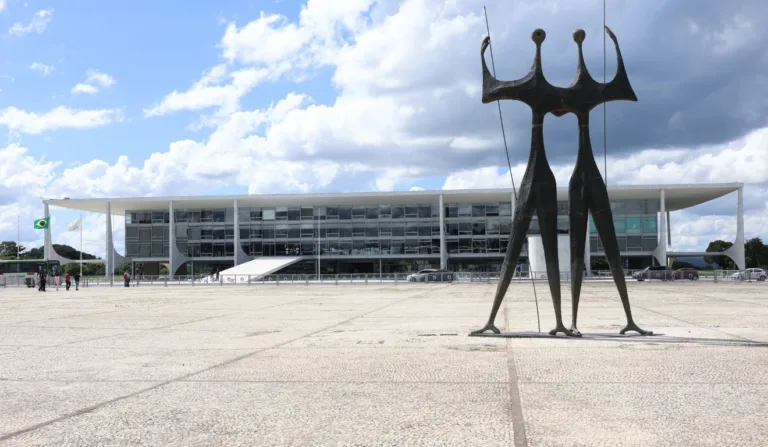 Praça dos Três Poderes, em Brasília, capital do Brasil