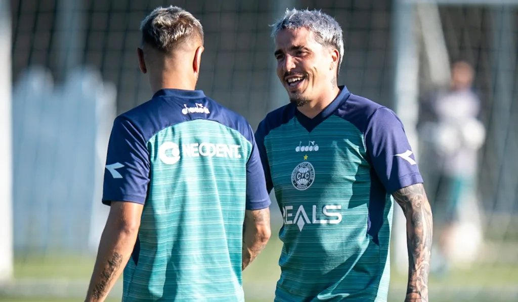 Josué em treino do Coritiba