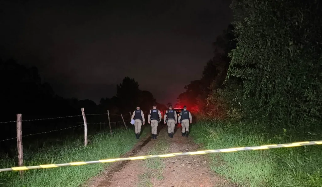 Tiroteio e execução: madrugada violenta no PR é destaque no RIC Notícias Manhã