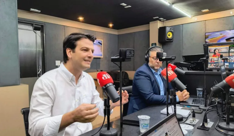 Eduardo Pimentel destaca urgência para aprovação do vale-creche