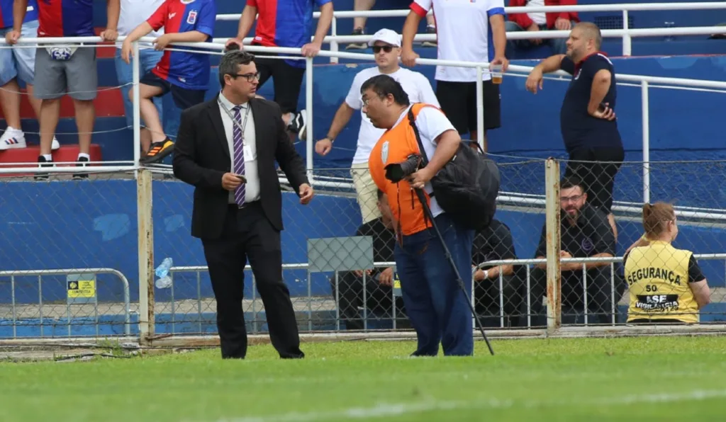 Fotógrafo Ernani Ogata registrou boletim de ocorrência contra torcedor do Paraná Clube