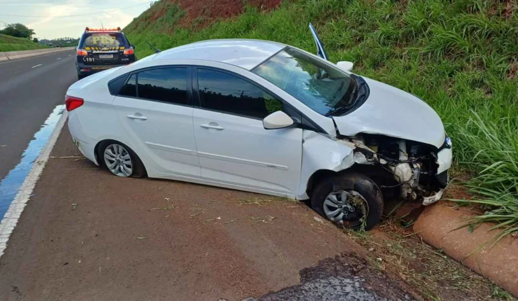 Duas crianças estavam no HB20, mas não tiveram ferimentos