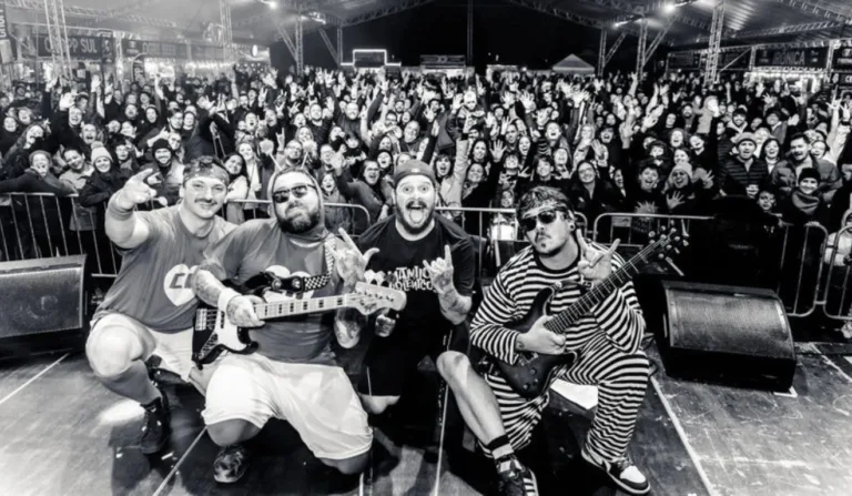 Tributo aos Mamonas Assassinas: banda Mamilos Polêmicos participa do Boa da Pan