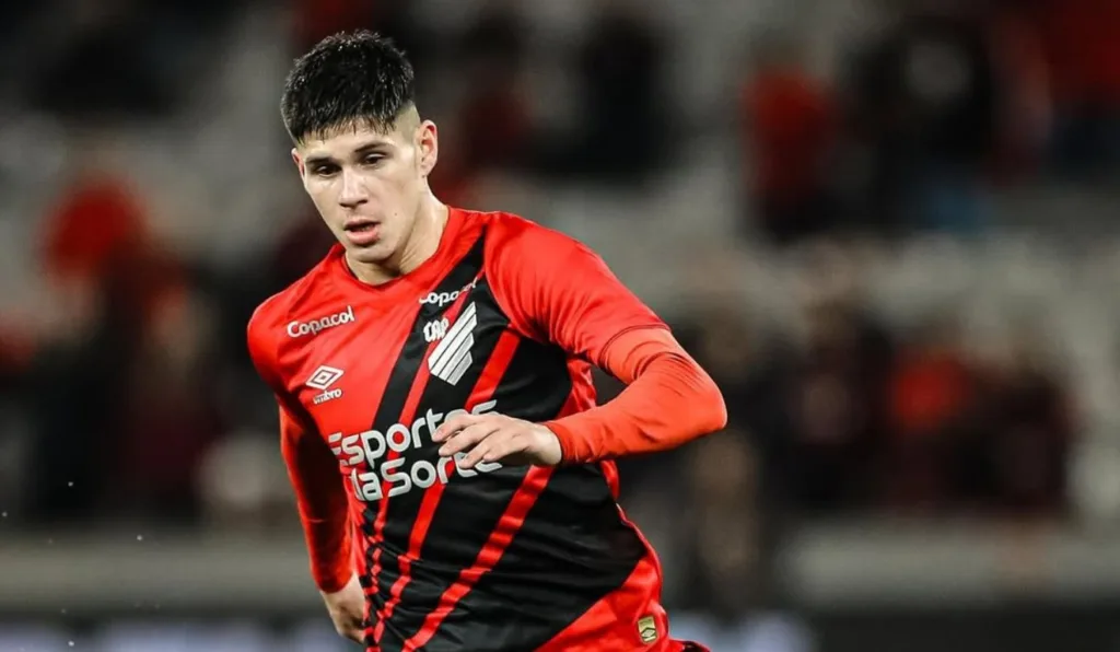 Zapelli jogador do Athletico