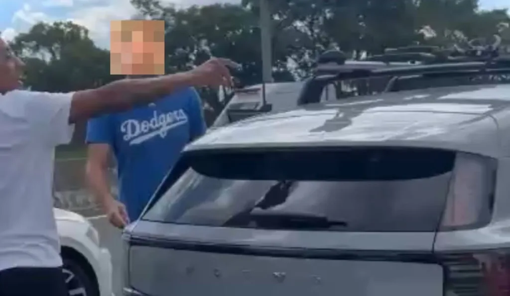 Flagrante de violência contra Kleberson