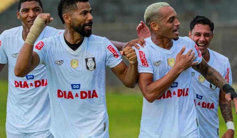 Ceilândia EC adversário Coxa