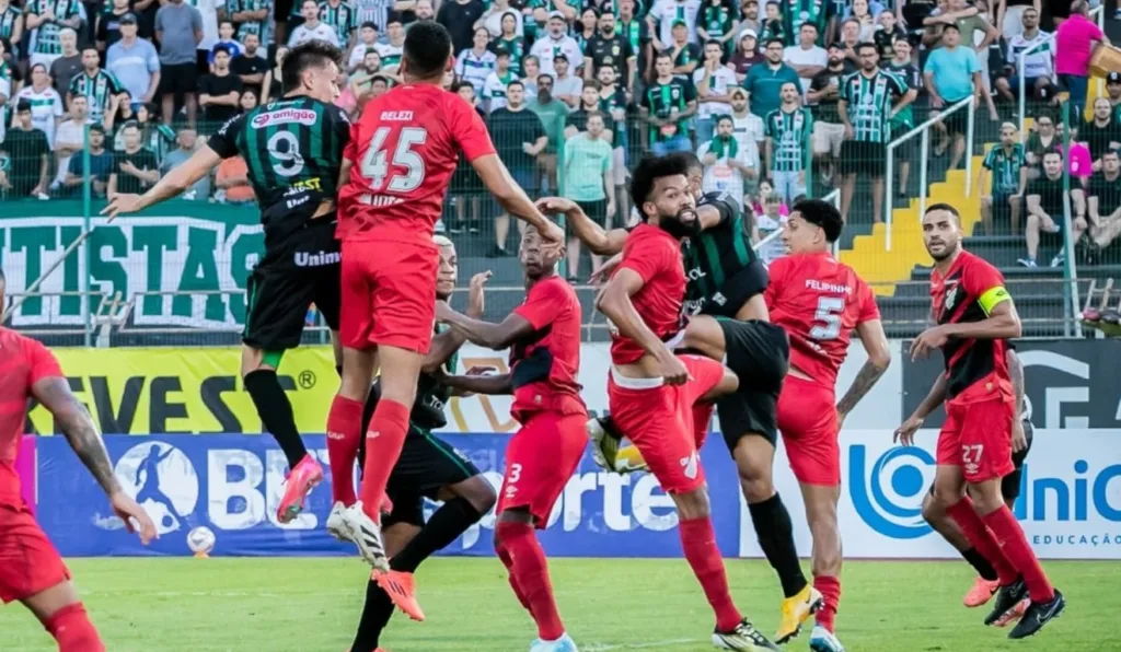 Lance de Maringá x Athletico, pelo Paranaense 2025