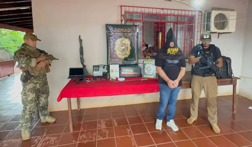 Polícia paraguaia prende fugitivo de prisão paranaense ligado ao PCC