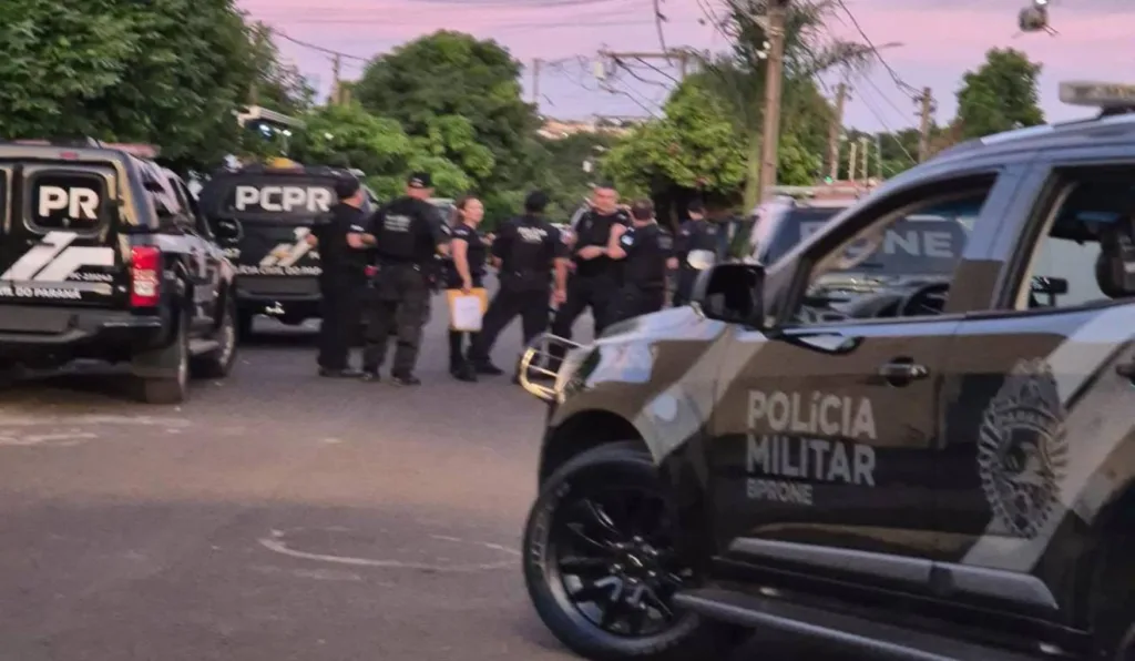 Mobilização de policias e  viaturas militares em Londrina.