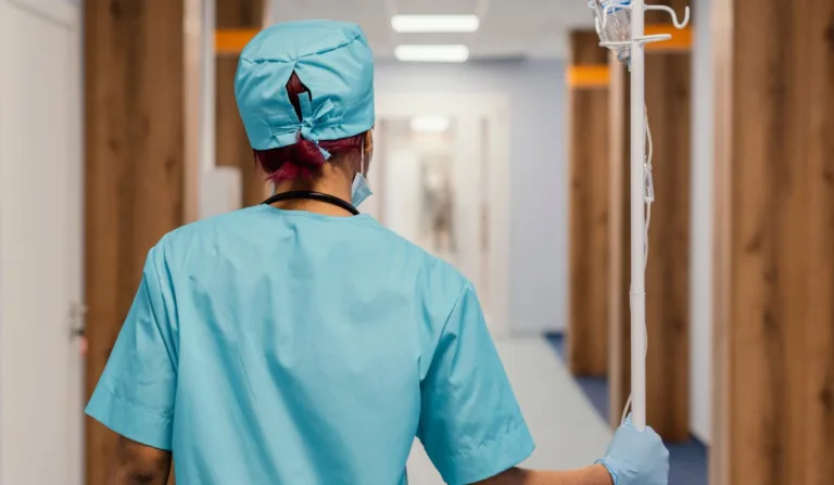 Paciente foi submetido a uma cirurgia de hérnia de disco, mas teve problemas motores