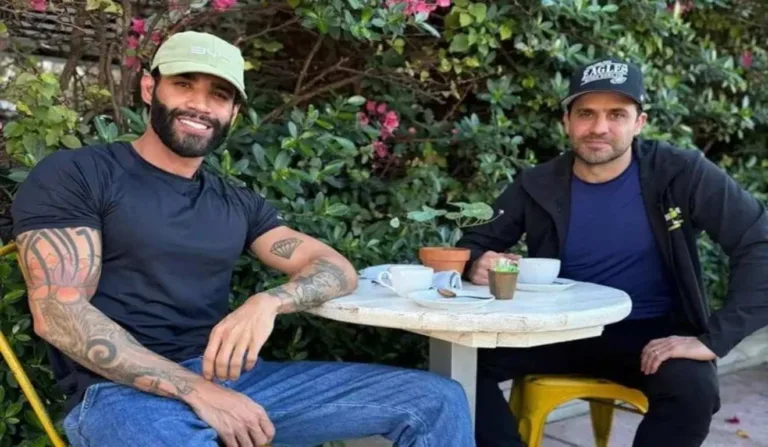 Gusttavo Lima e Pablo Marçal tomando café.