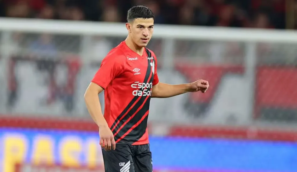 Esquivel ainda não estreou em 2025