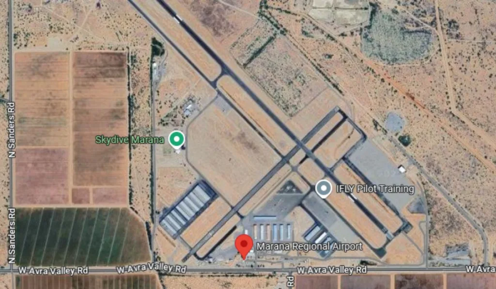 Avião que colidiu com aeronave pegou fogo ao cair em aeroporto nos Estados Unidos