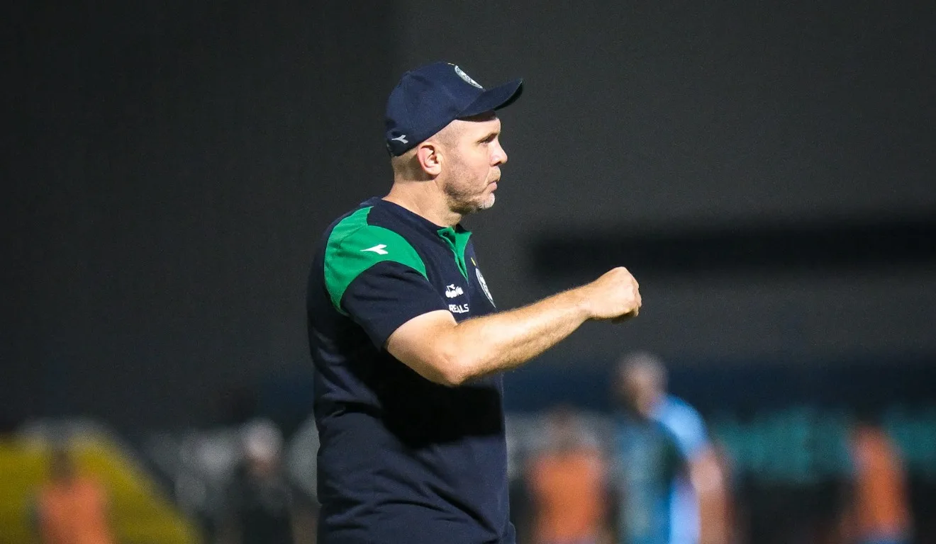 Mozart, técnico do Coritiba