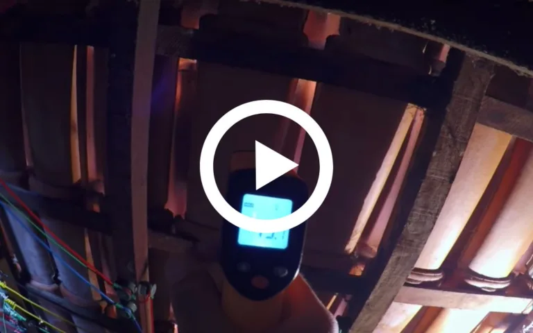 Calor registrado em um cômodo sem forro é mais alto antes de instalar as caixinhas de leite