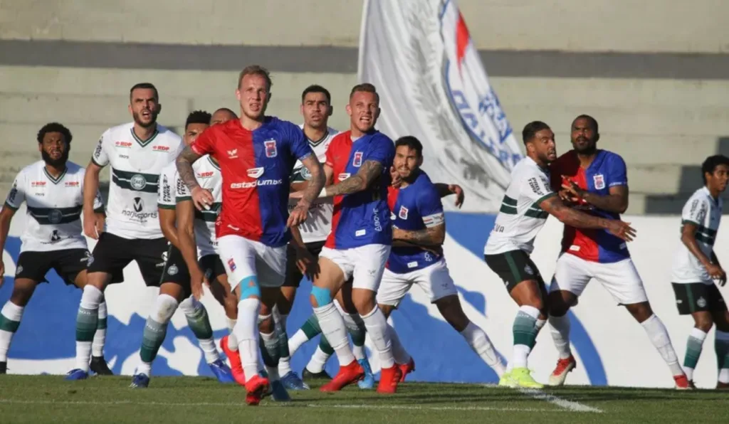 Paratiba em disputa na Vila Capanema