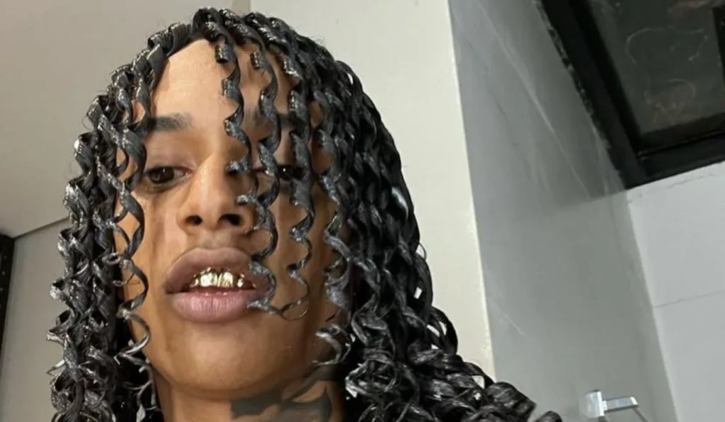 Imagens mostram Oruam em viatura sendo levado à delegacia; assista