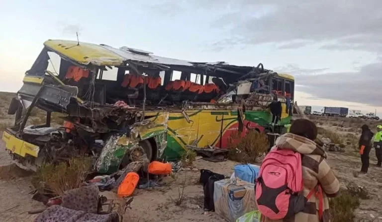 acidente de onibus indo pro carnaval na bolivia
