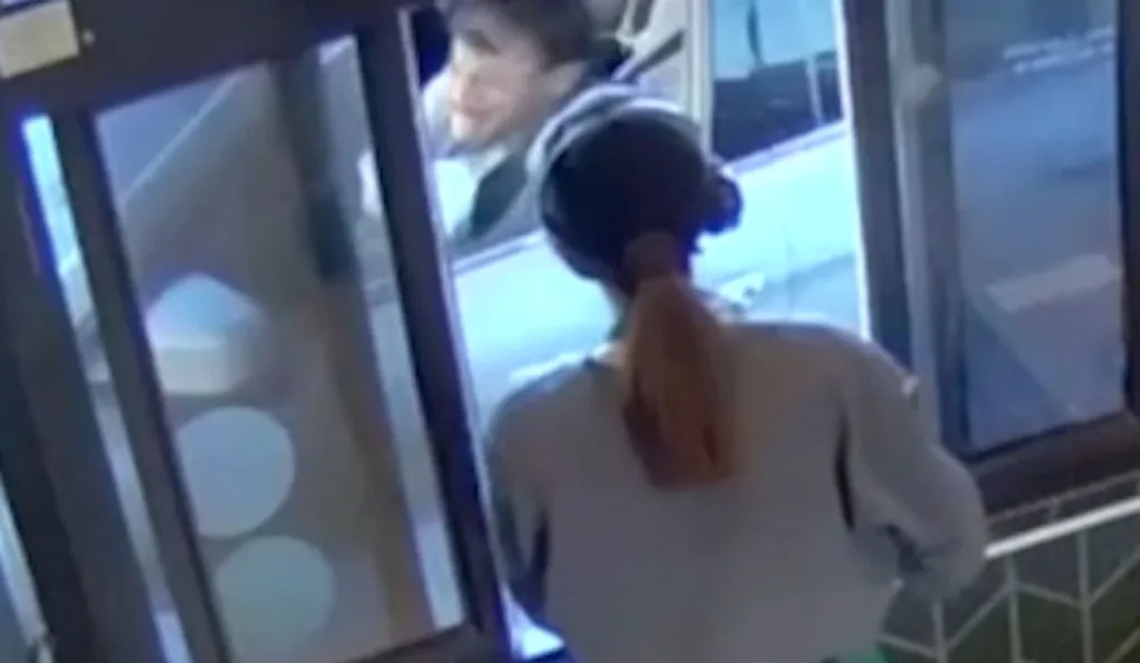 homem sofrendo acidente que deixou seu pênis desfigurado