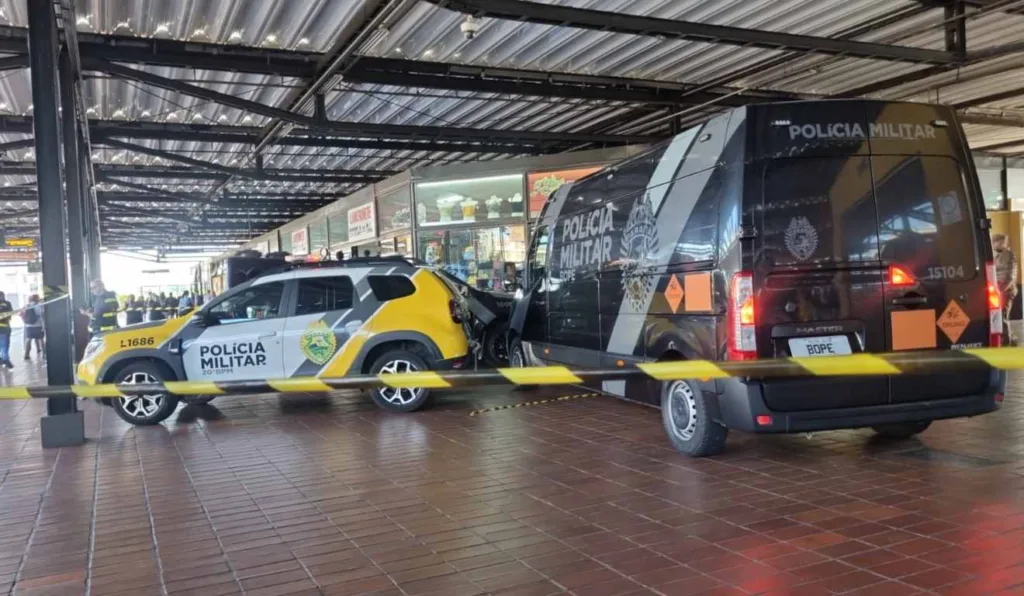 Esquadrão antibombas foi acionado para verificar suspeita no Terminal do Boqueirão