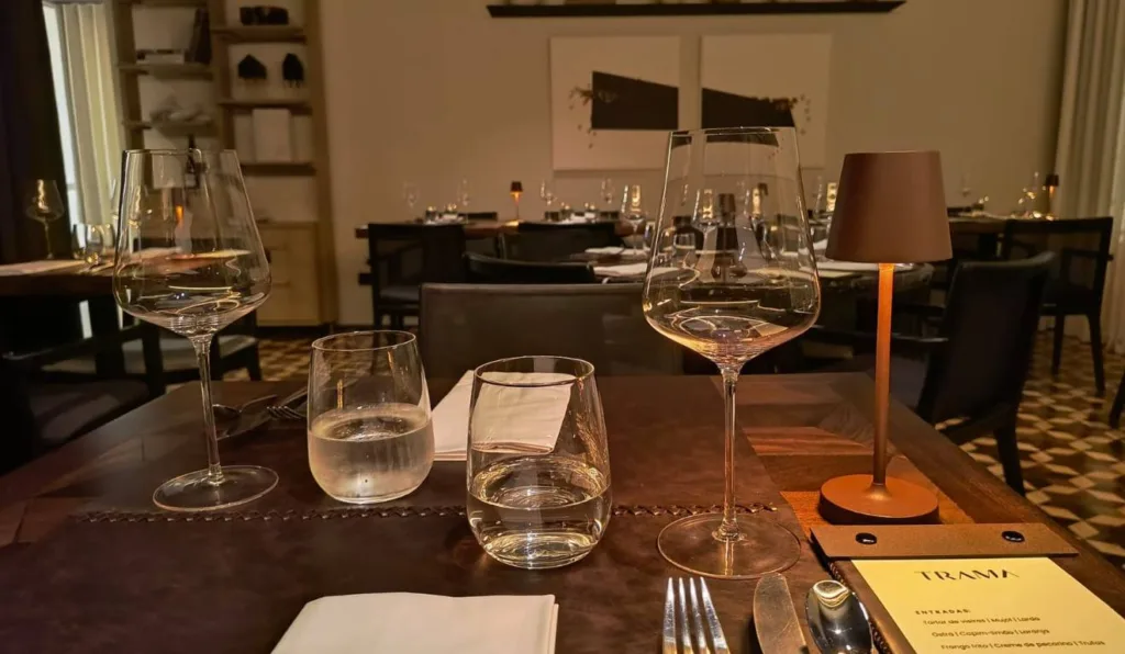 Restaurante foi inaugurado no dia 21 de março, em Curitiba