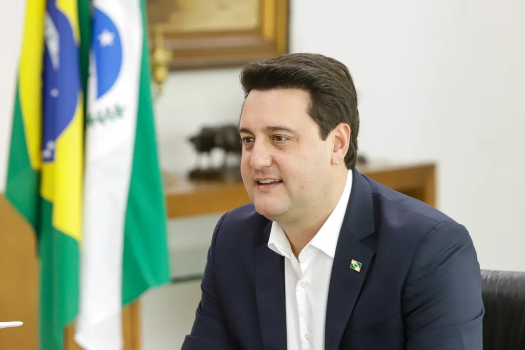 Estadão aponta Ratinho Jr como um dos nomes nas eleições de 2026