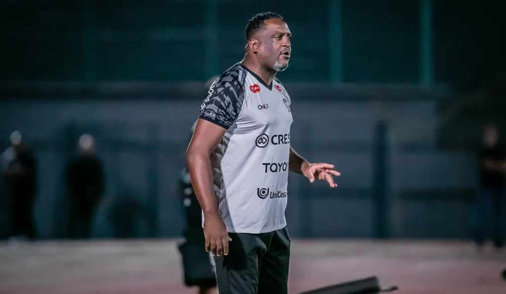 Jorge Castilho, técnico do Maringá