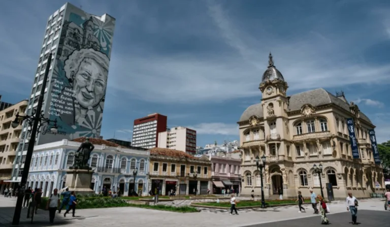 paço da liberdade, no centro de Curitiba