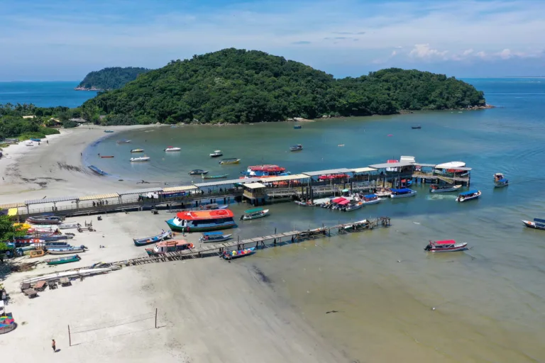 Número de turistas autorizados a entrar por dia na Ilha do Mel também aumentou. (Foto: Gabriel Rosa/AEN)