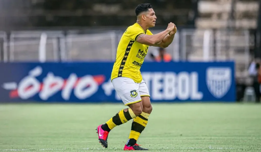 Rodrigo Ferreira, lateral do São Bernardo, interessa ao Athletico