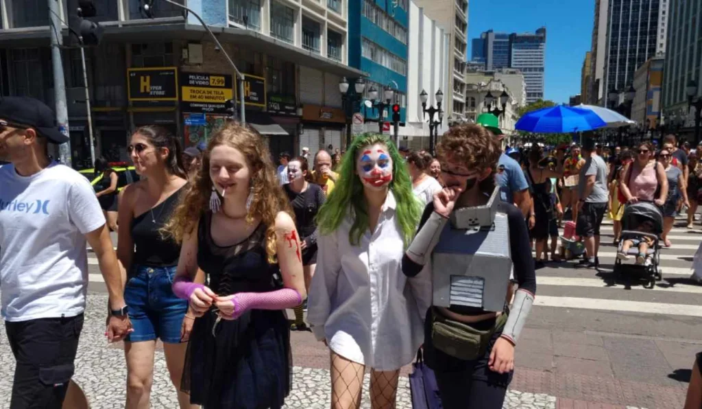 Público no Zumbi Walk