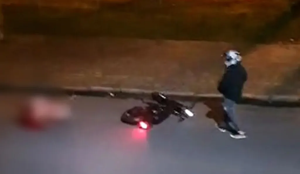 Vídeo mostra momento em que homem atira em garota de programa e foge em Curitiba