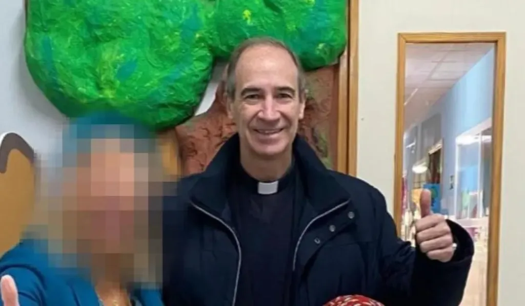Padre preso por abuso sexual