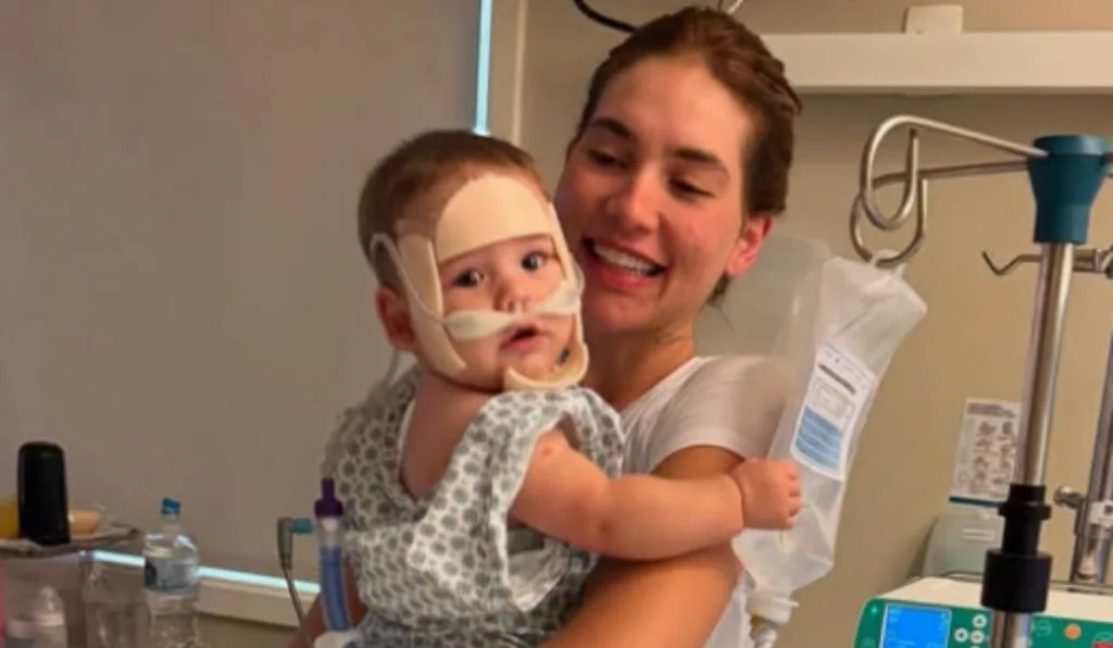 virginia com filho no hospital