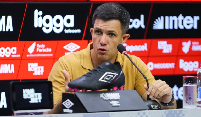 Maurício Barbieri, técnico do Athletico