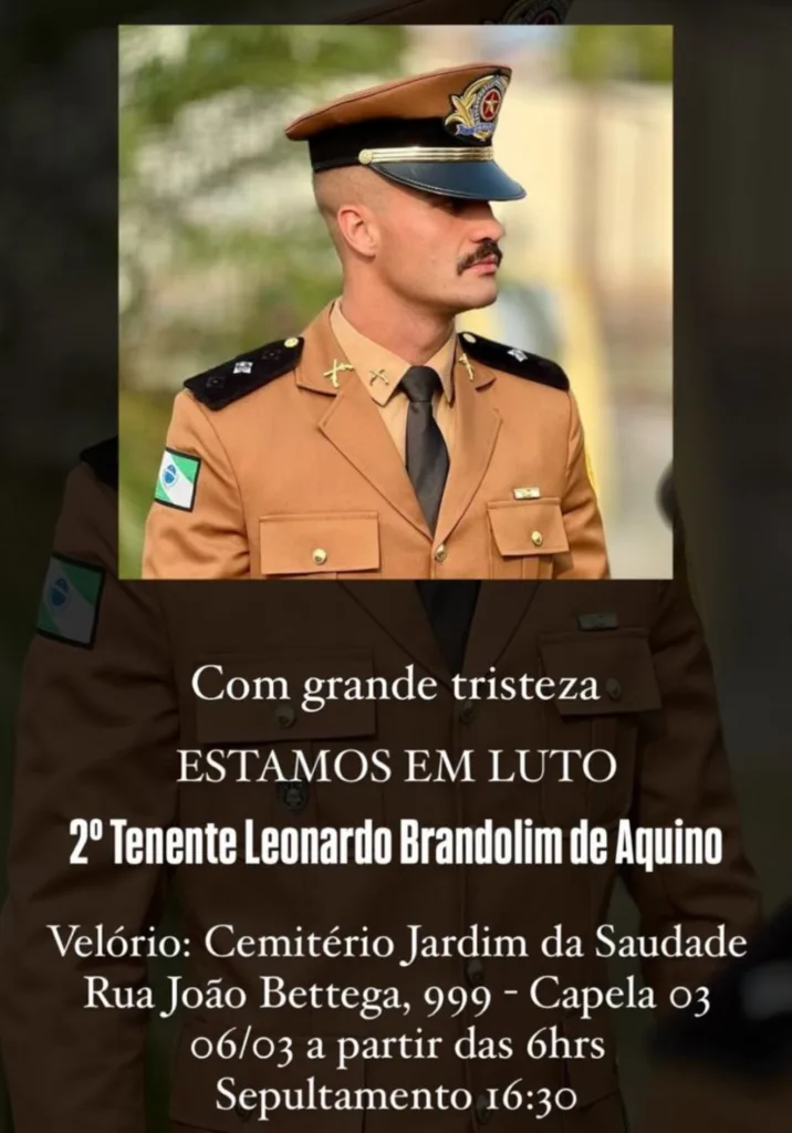 O corpo do policial militar Leonardo Brandolim de Aquino, morto em um acidente, é velado em Curitiba