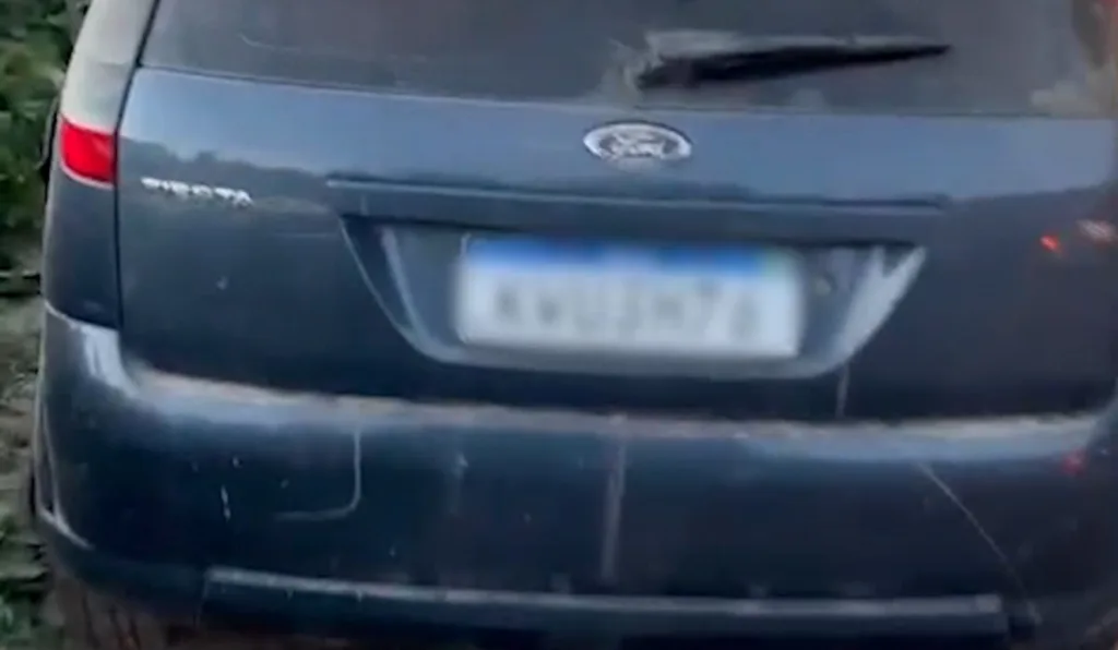 Corpo foi encontrado dentro de um carro no município de Colombo