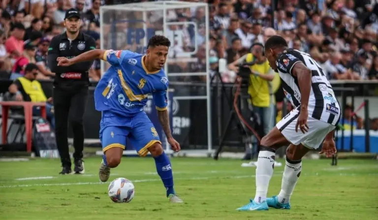 Jogadores de Operário e São Joseense no Paranaense 2025.