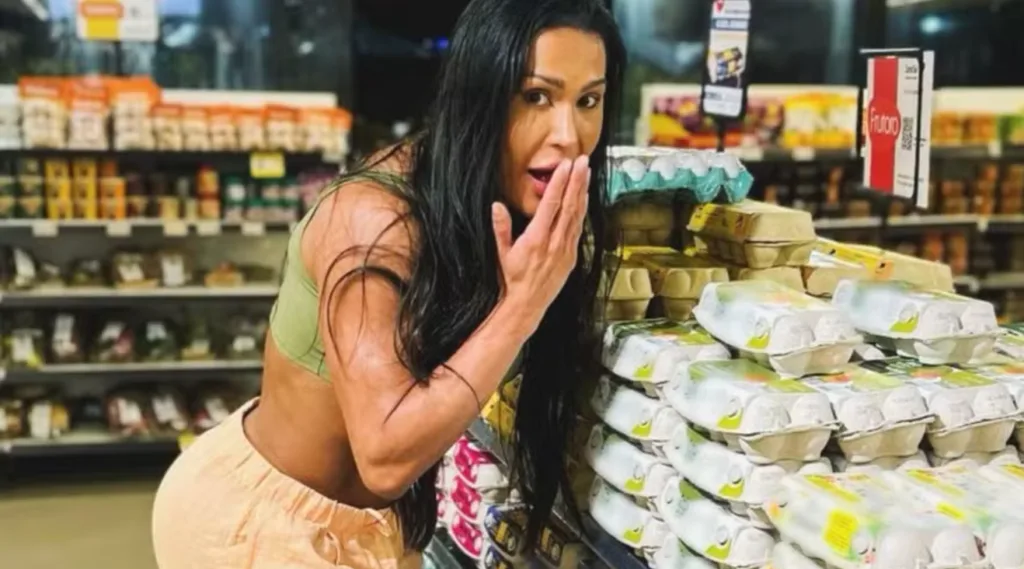 Gracyanne fica chocada com preço do ovo (Imagem: Reprodução/Instagram)