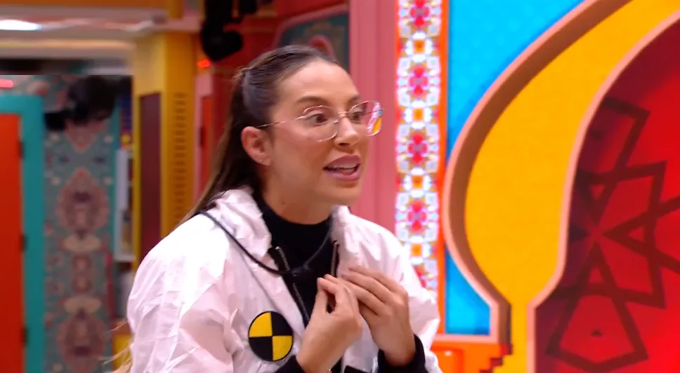 Renata volta ao BBB 25 e discute com Aline (Imagem: Reprodução)