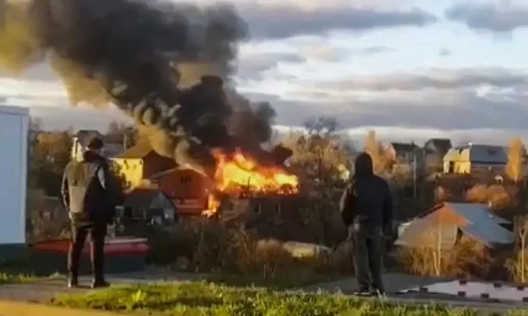 Rússia foi alvo de um ataque com 337 drones da Ucrânia nesta madrugada