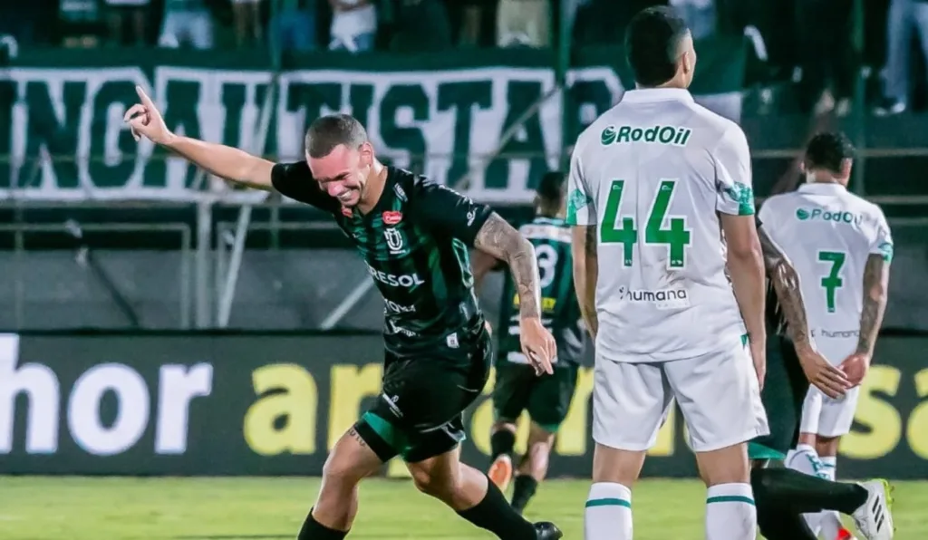 Maringá comemora gol sobre o Juventude na Copa do Brasil