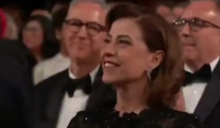 Fernanda Torres rindo no Oscar