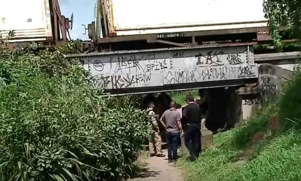 Mulher morre atropelada por trem em Curitiba